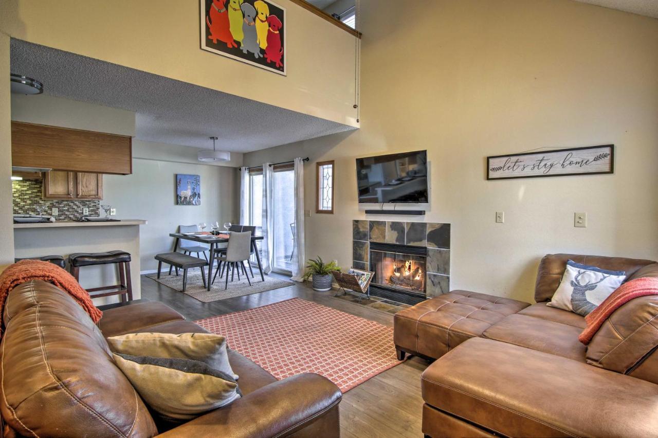 Apartment Escape With Aandc And Private Deck! *