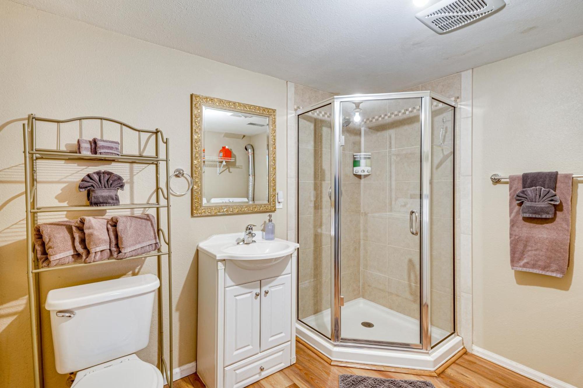 Escape With Aandc And Private Deck! Apartment Manitou Springs